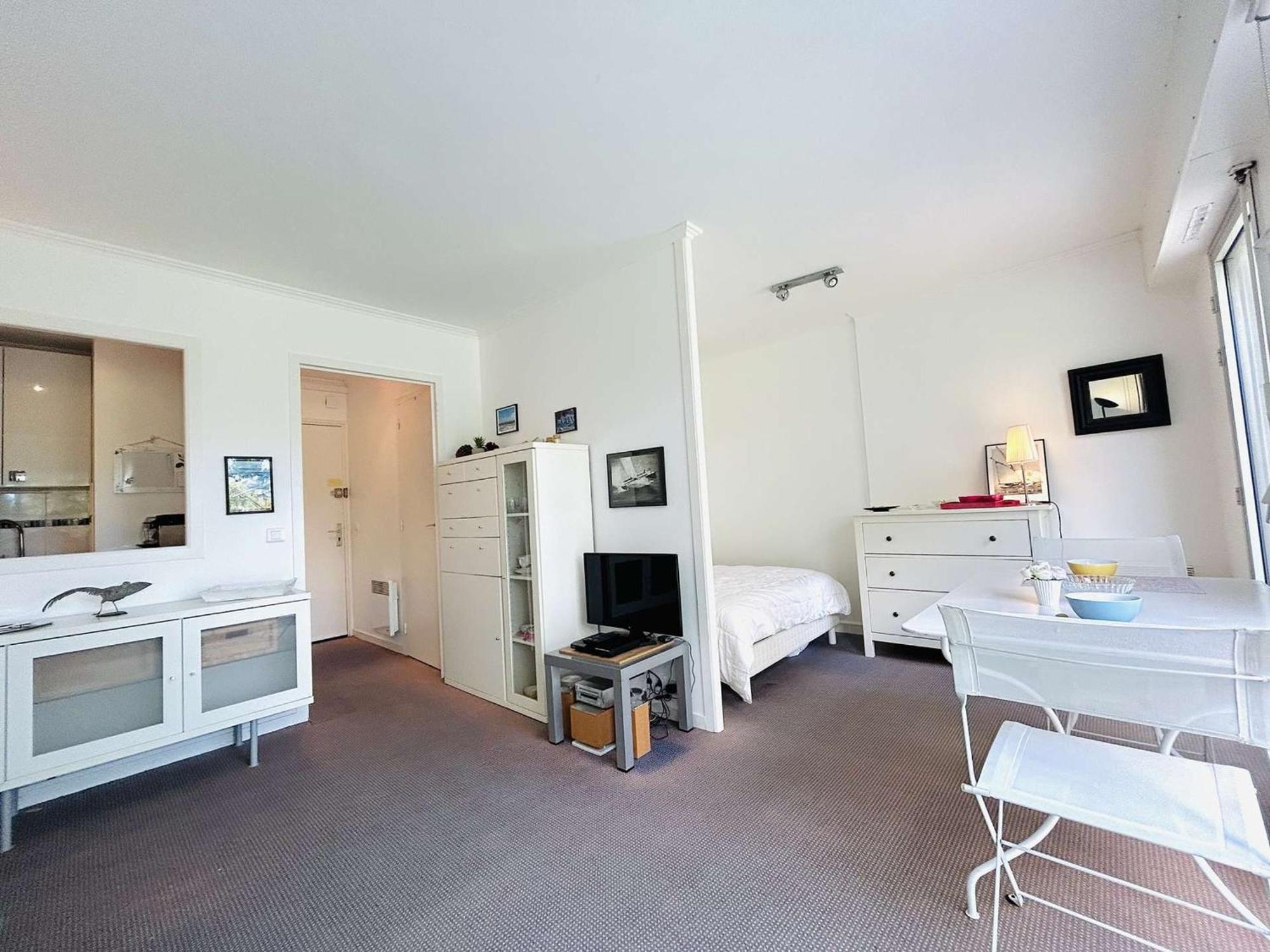 Lumineux Proche Avec Terrasse - Les Pins - Fr-1-245-203